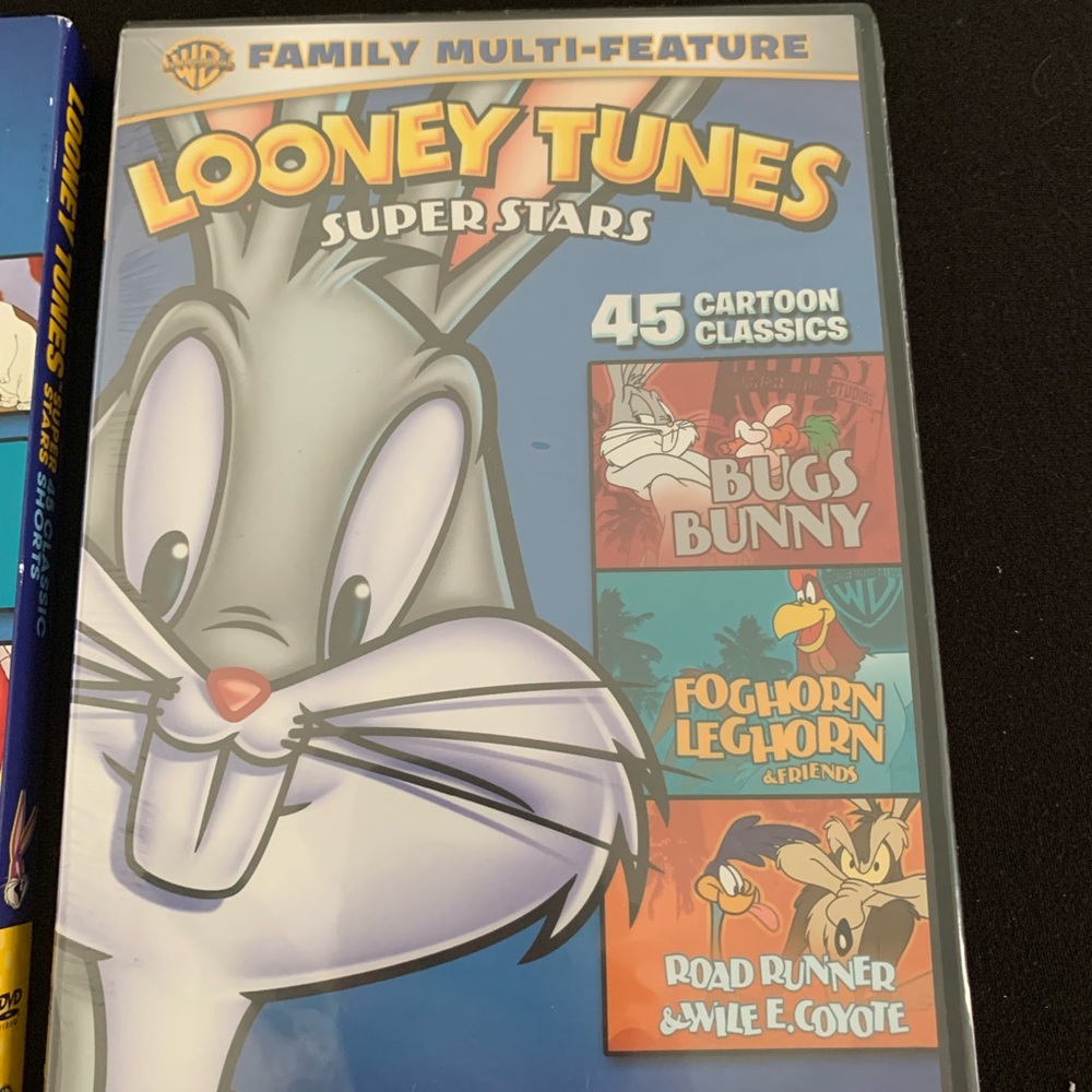 Looney Tunes Super Stars: 45 Classic Shorts DVD New Sealed - Picture 3 of 4